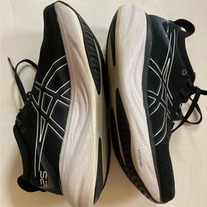 ASICS Womens gel nimbus 25 size 8 EUC black